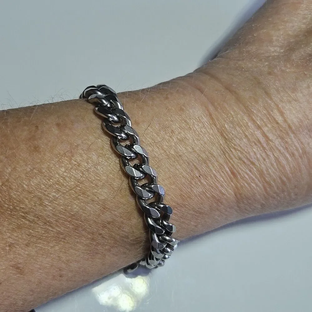 Men's Solid Polished Stainless Steel Cuban link Bracelet 8.5